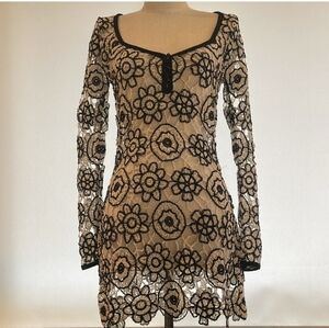 🍋For Love & Lemons Kaya Long Sleeved Crochet Mini Dress